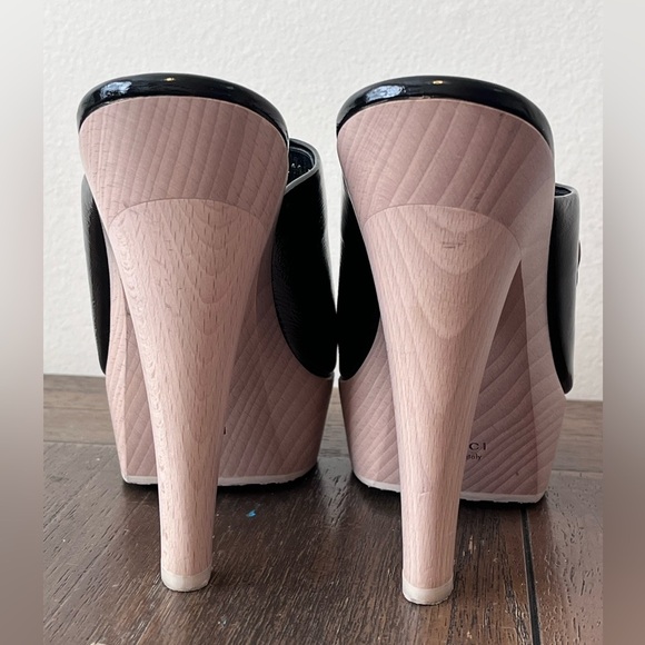 EUC Gucci Hysteria Black Patent Leather Platform Open Toe Sandals Womens size 9 - Picture 10 of 13